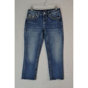 Vigoss Heritage Fit Women's 4 Medium Wash Distressed Denim Stretch Capris